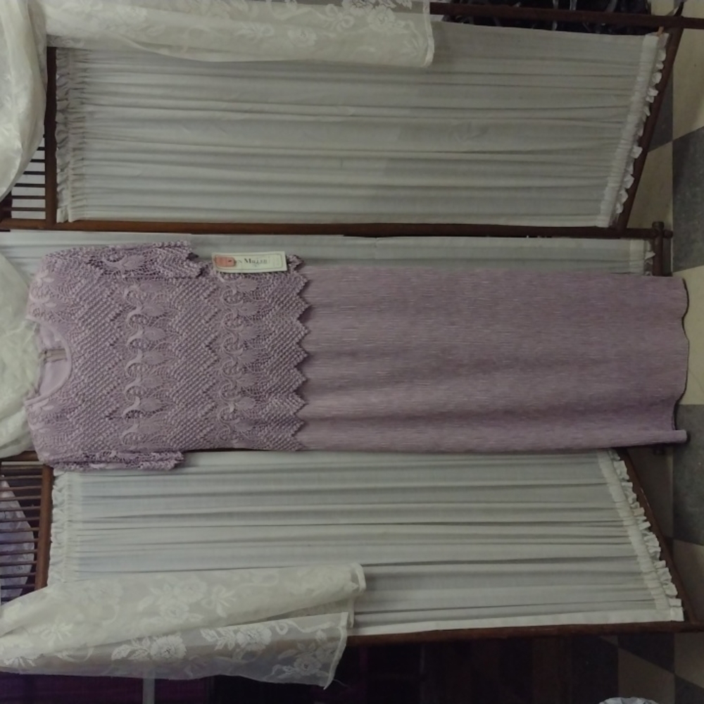 Karen Miller lavender size 8 formal.